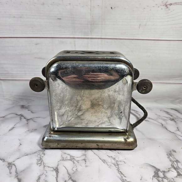 Vintage Metal Toaster Flip Down Door Chrome Art Deco Kitchen Appliance - Picture 1 of 8